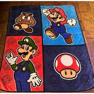 Nintendo Súper Mario Brothers fleece Blanket